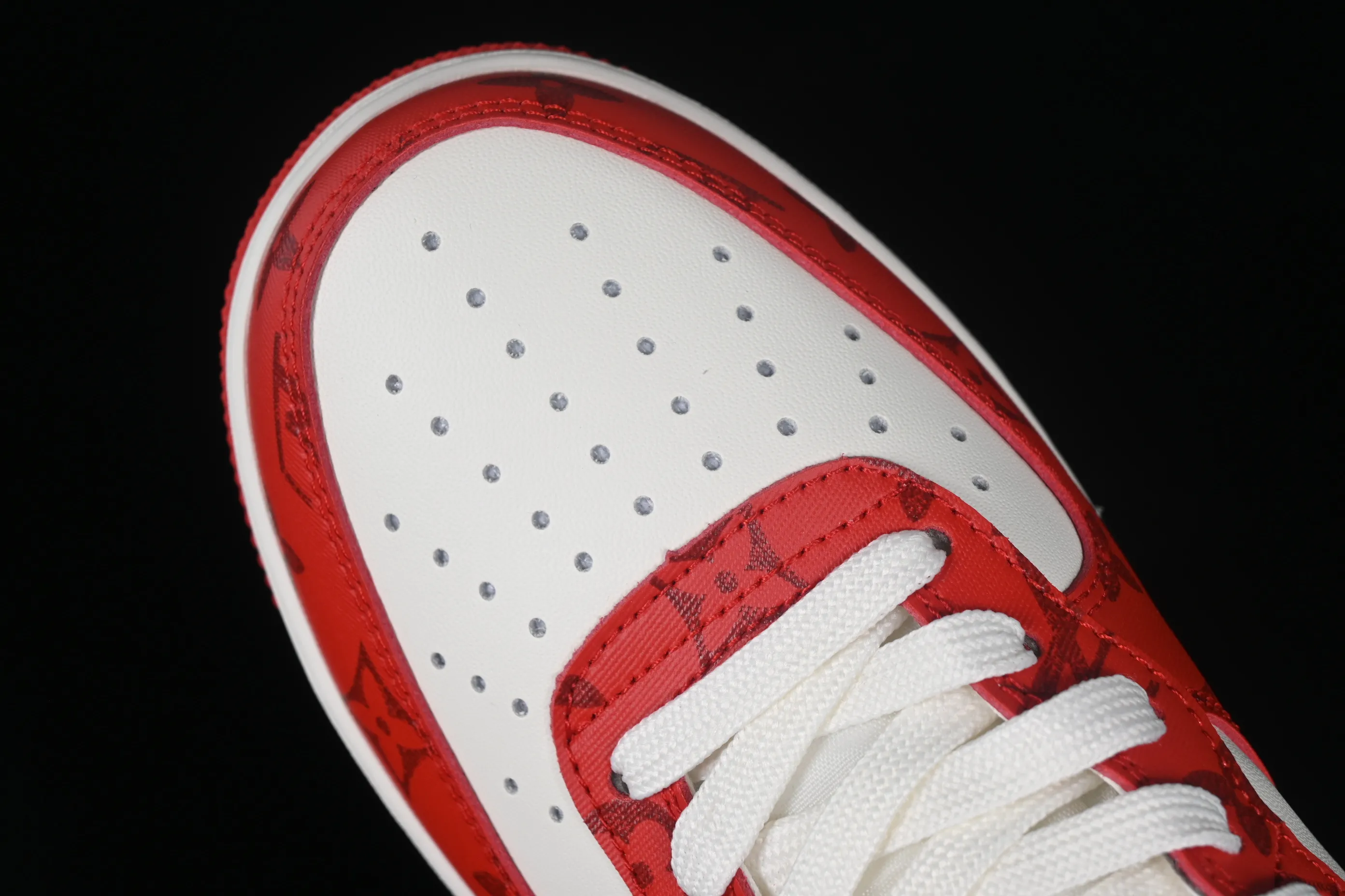 All categories Nk Air Force 1 Air Force series Nk Air Force 1 Mid Air Force mid-top Louis Vuitton x Nk Air Force 1'07 Mid jointly customized off-white red flower Air Force mid-top casual sneakers LL0222-001